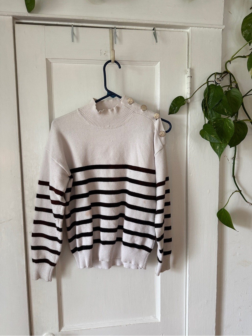 Striped Button-Shoulder Crewneck Sweater - Cream and Black size M